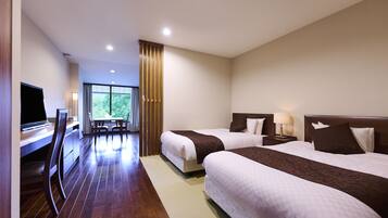 Habitación de lujo con 2 camas individuales | Caja de seguridad en la habitación y wifi gratis