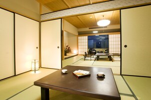 In-room safe, free WiFi