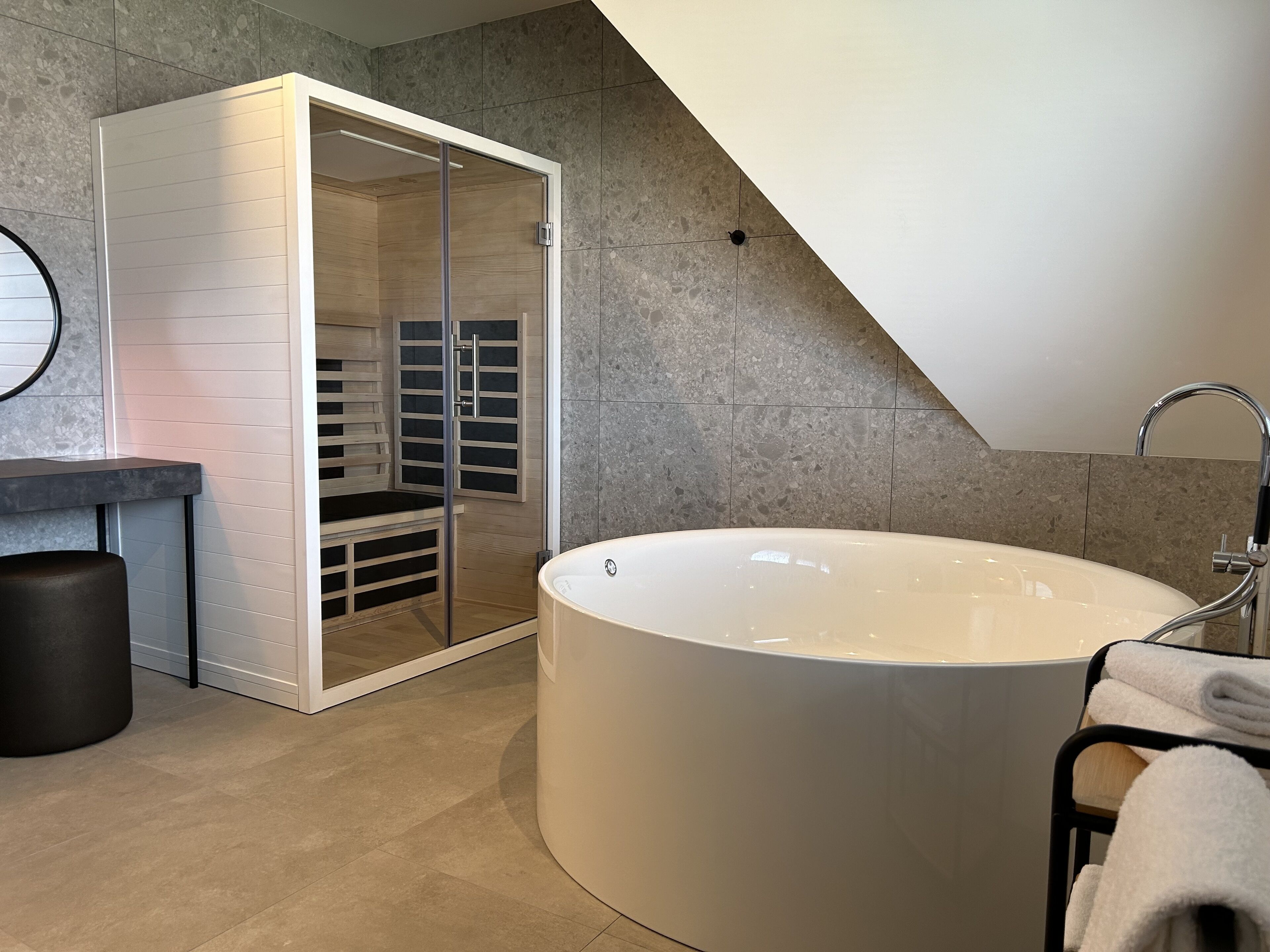 design double room | jetted bathtub