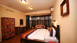 1 habitación, caja de seguridad en la habitación y escritorio 
