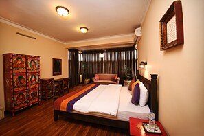 1 bedroom, in-room safe, desk, free WiFi - Mi Casa Hotel (Kathmandu)