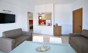 Executive Apartment, 1 Bedroom, Sea View | Egyptian cotton sheets, pillowtop beds, desk, blackout drapes