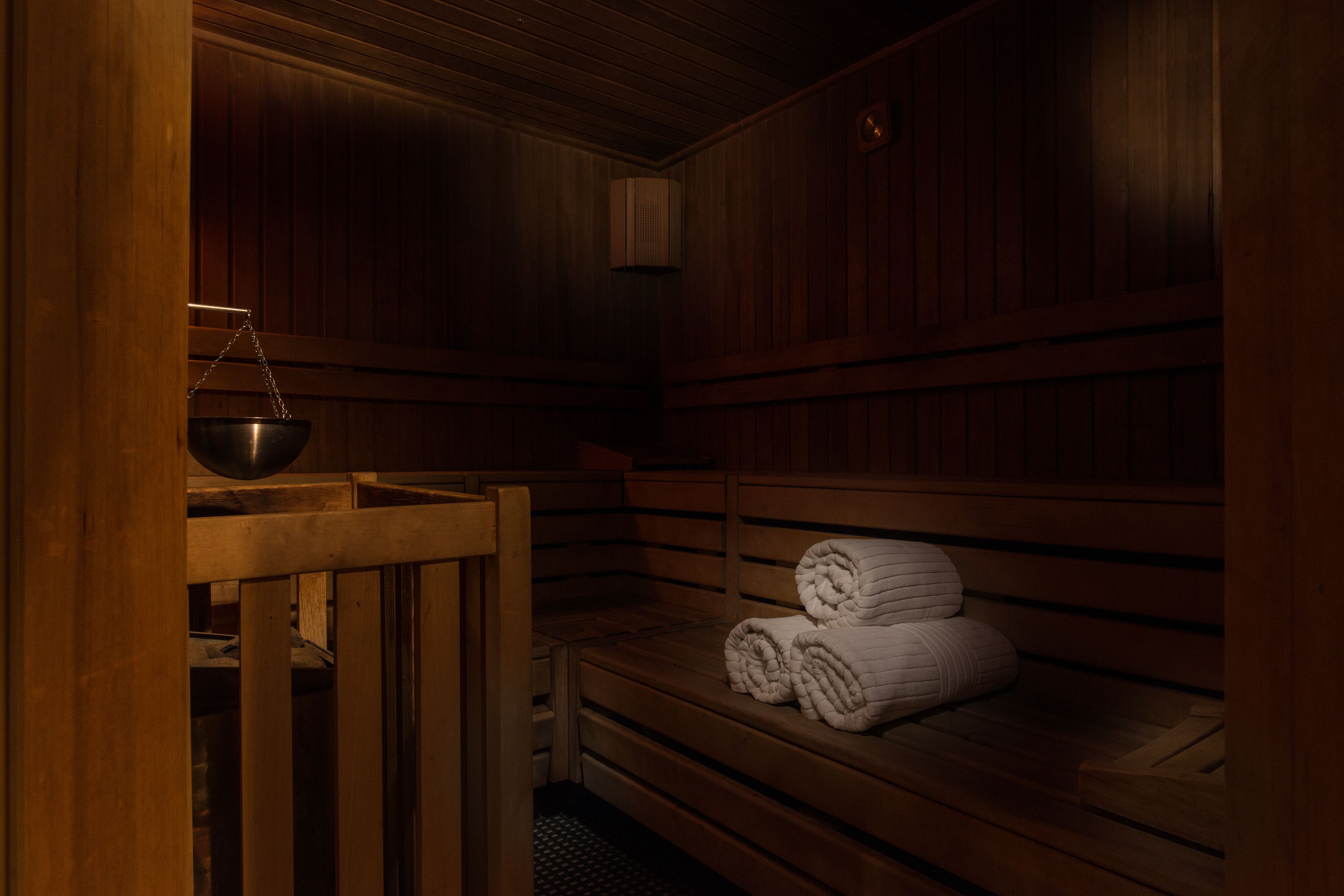 couples treatment room(s), sauna, steam room, turkish bath/hammam