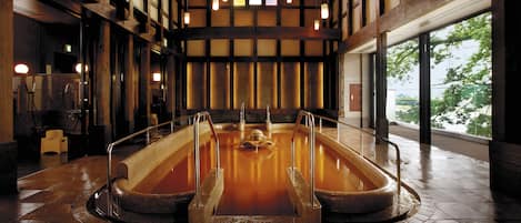 Baño termal público