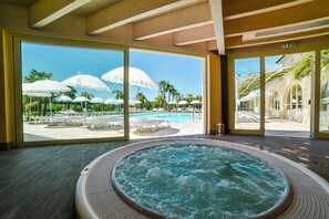 Bain à remous intérieur