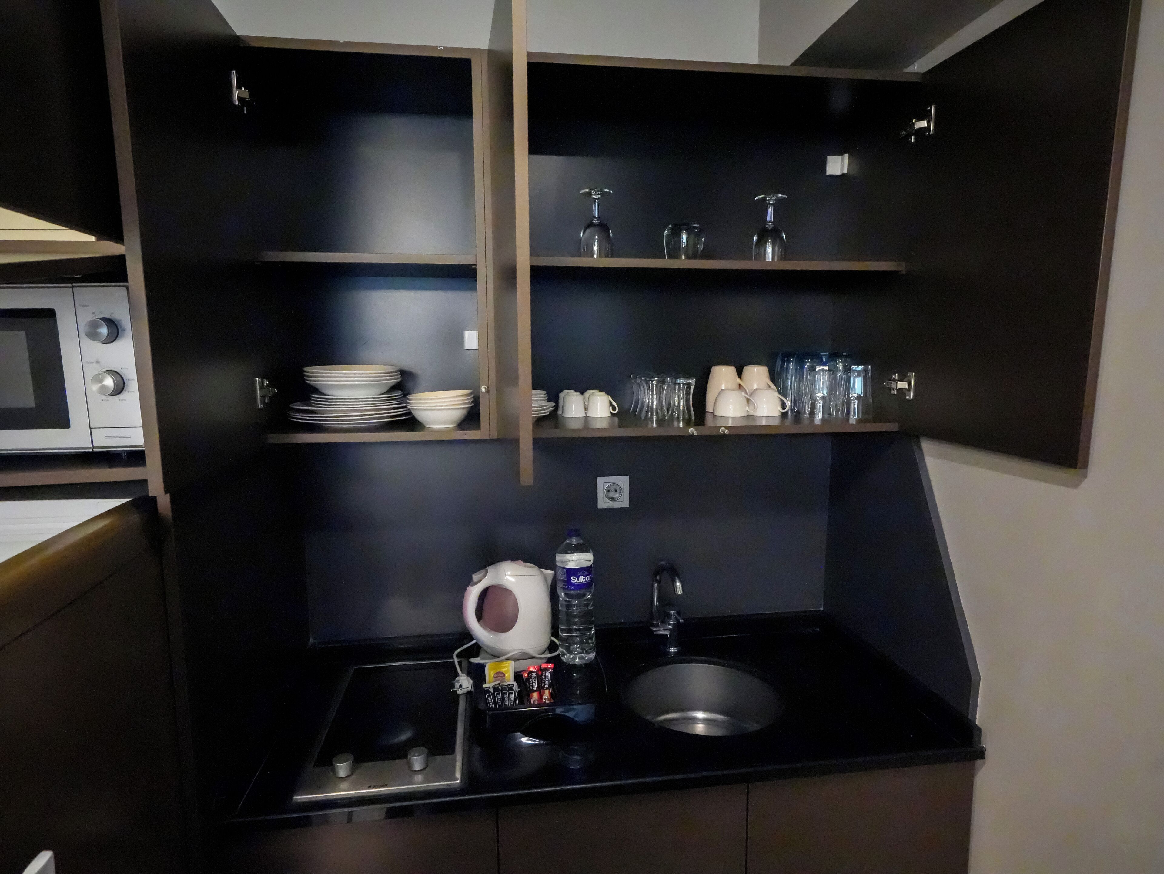 Deluxe Two-Bedroom Suite | Private kitchenette | Electric kettle