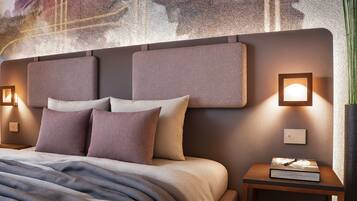 Pengeskab på værelset, mørklægningsgardiner, sengetøj