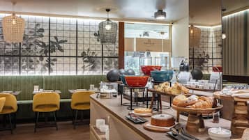 Desayuno continental incluido todos los días