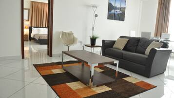 Apartemen Keluarga, 1 kamar tidur | Area keluarga | TV LCD