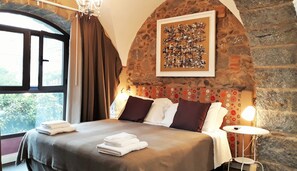 Deluxe Triple Room, 1 Bedroom, Garden View | Premium bedding, minibar, in-room safe, desk - La Corte dei Limoni (Acireale)