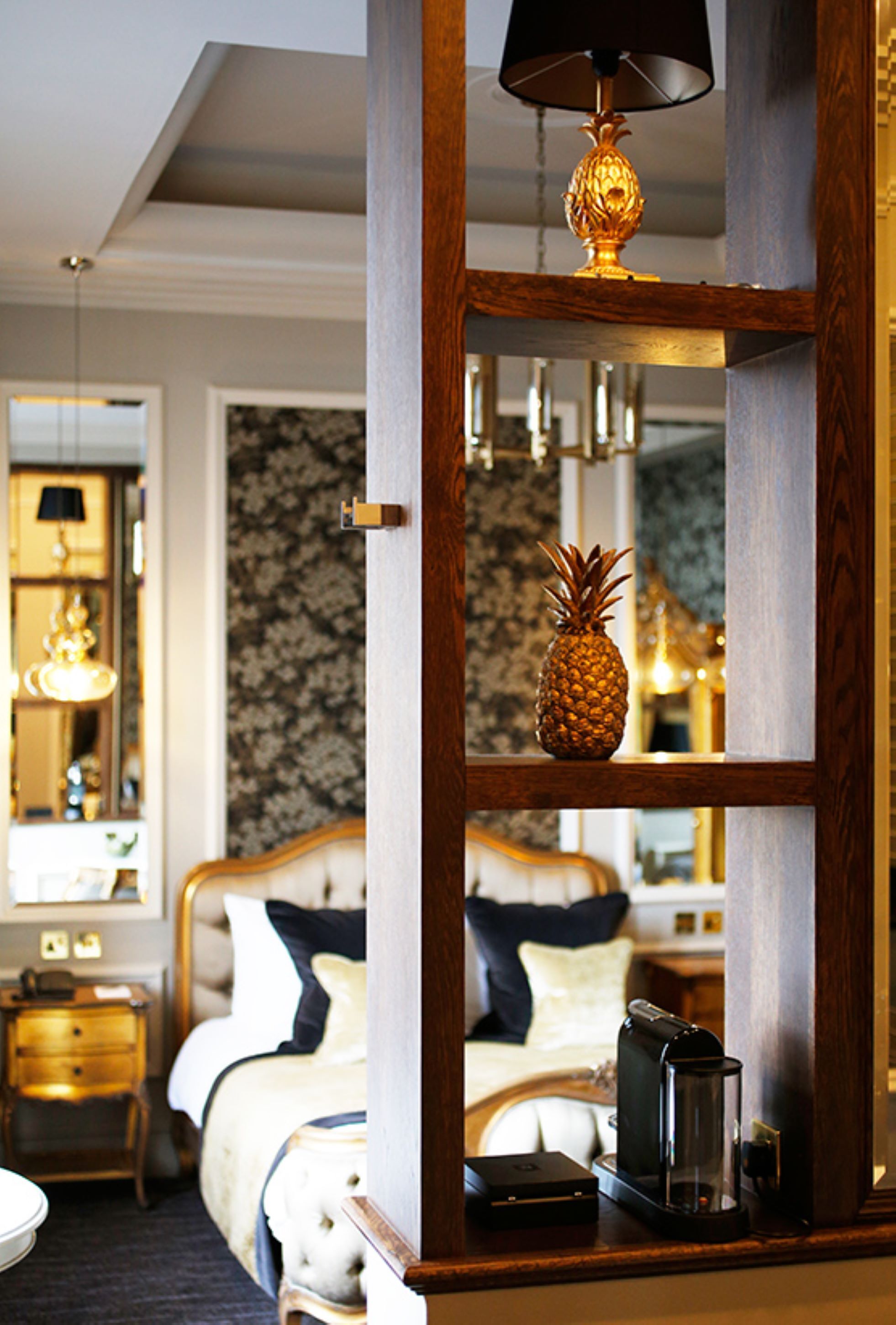 스위트 | 고급 침구, 객실 내 금고, 각각 다른 스타일의 인테리어, 각각 다르게 가구 비치