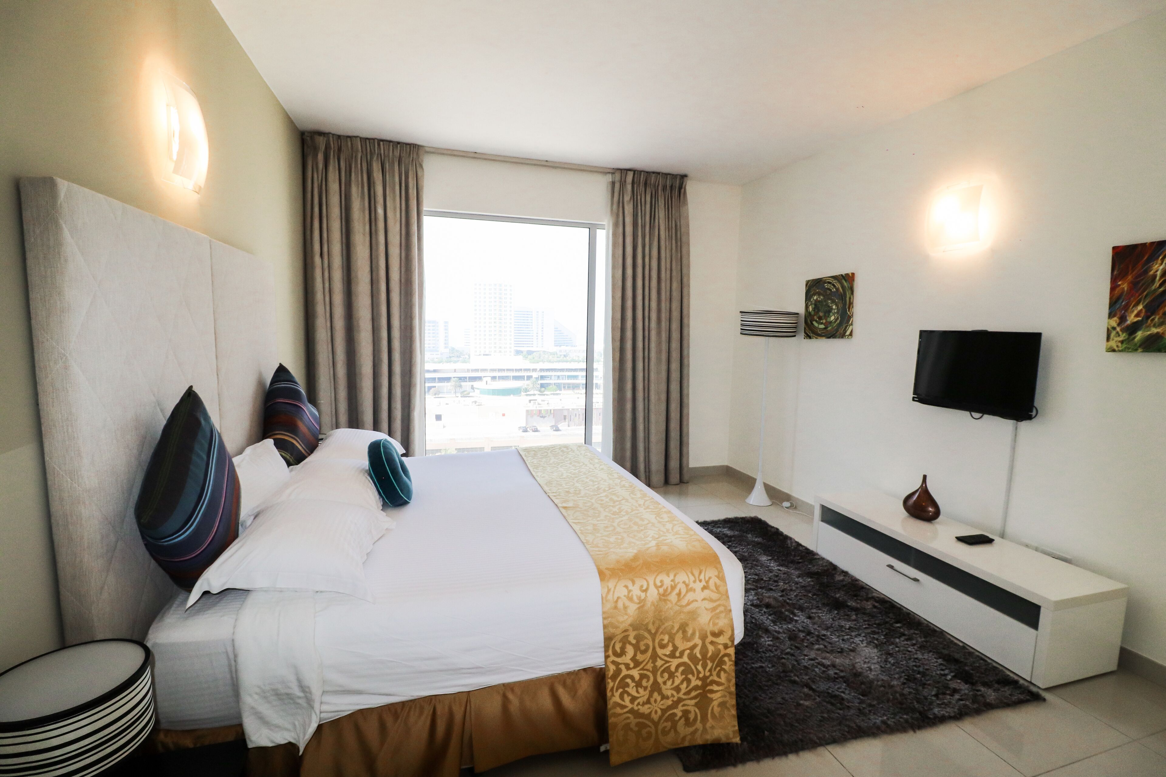 Diplomatic Three Bedrooms Suite