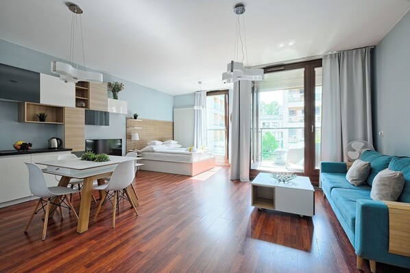 Business-Studio | Hochwertige Bettwaren, Betten mit Memory-Foam-Matratzen