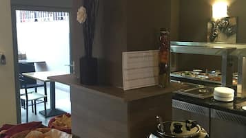 Snack-bar