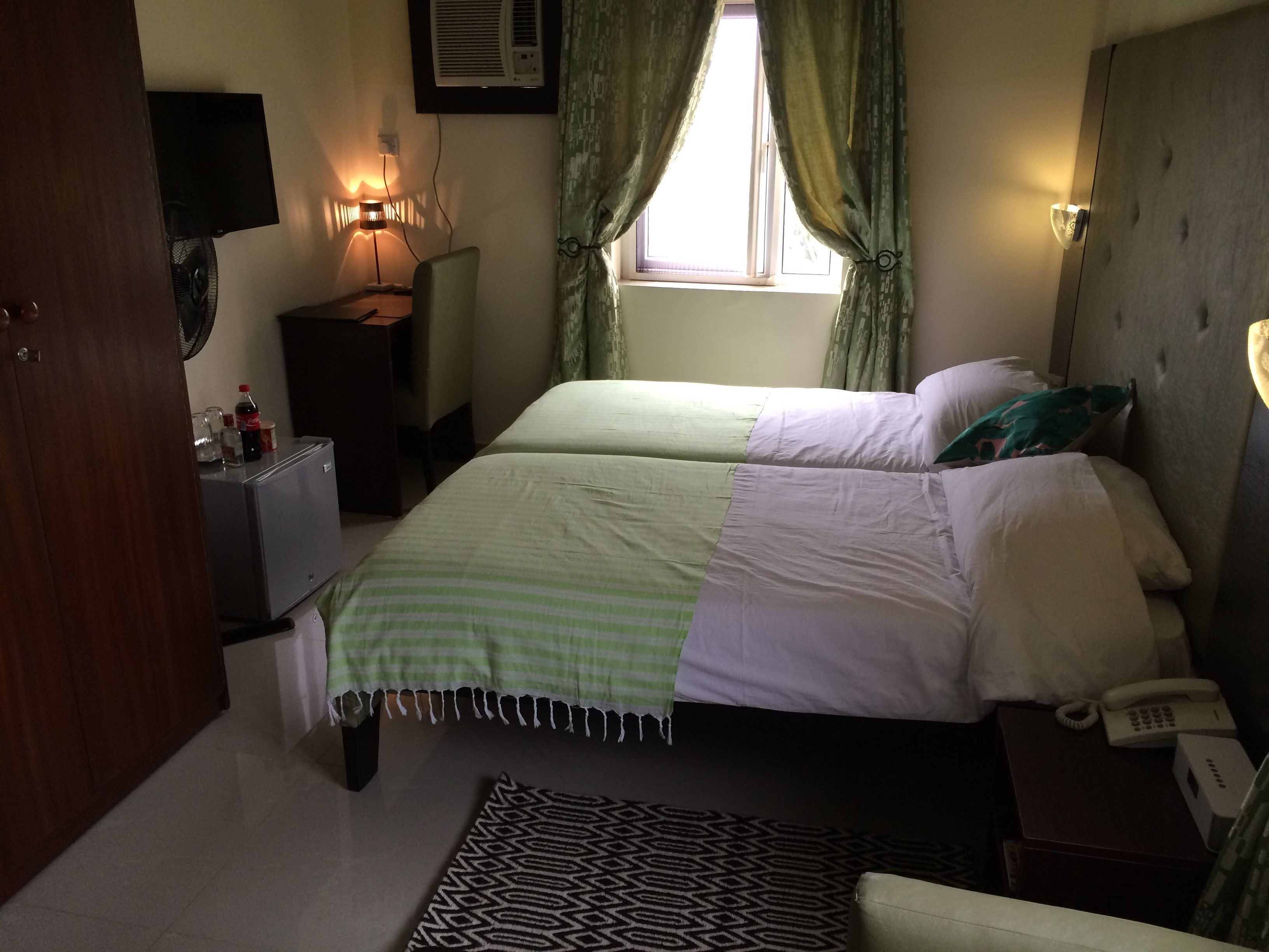 luxury suite | 1 bedroom, egyptian cotton sheets, premium bedding, desk