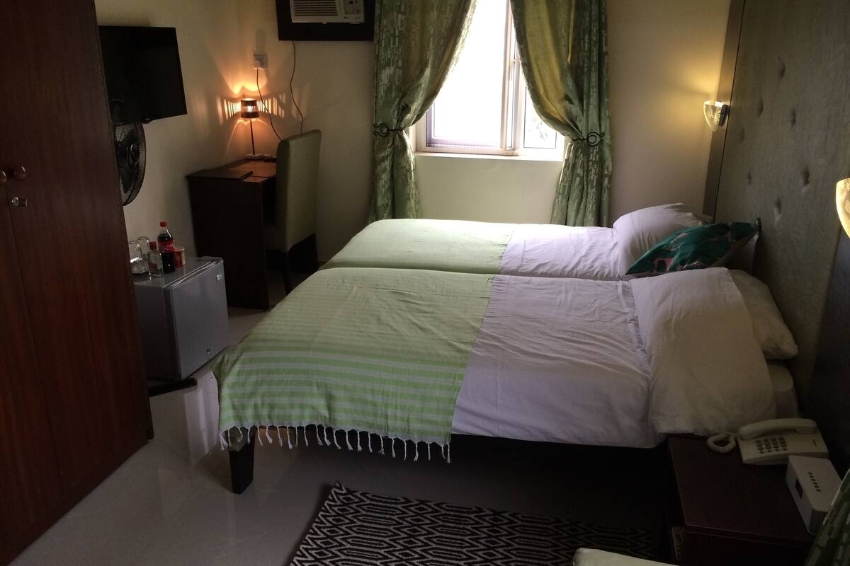 luxury suite | 1 bedroom, egyptian cotton sheets, premium bedding, desk