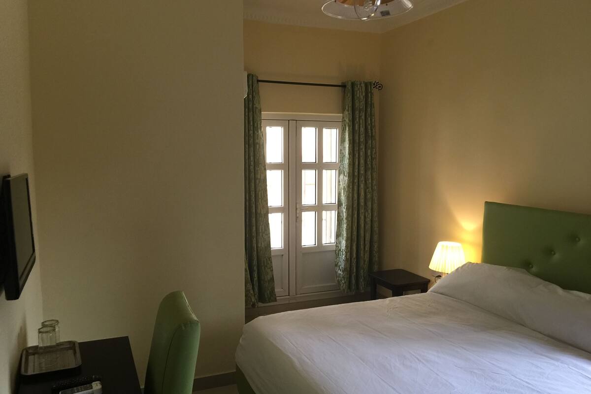 deluxe double room | 1 bedroom, egyptian cotton sheets, premium bedding, desk