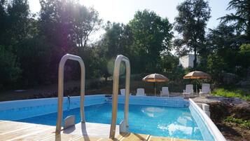Outdoor pool, sun loungers