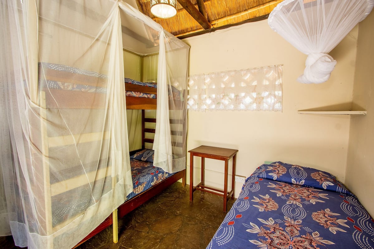 1 bedroom, in-room safe, bed sheets