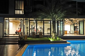 Outdoor pool - Grand Marina Residence (Si Racha)