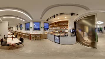 Desayuno buffet todos los días (EUR 16.90 por persona)