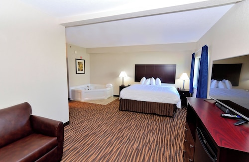 Cobblestone Inn & Suites - Monticello