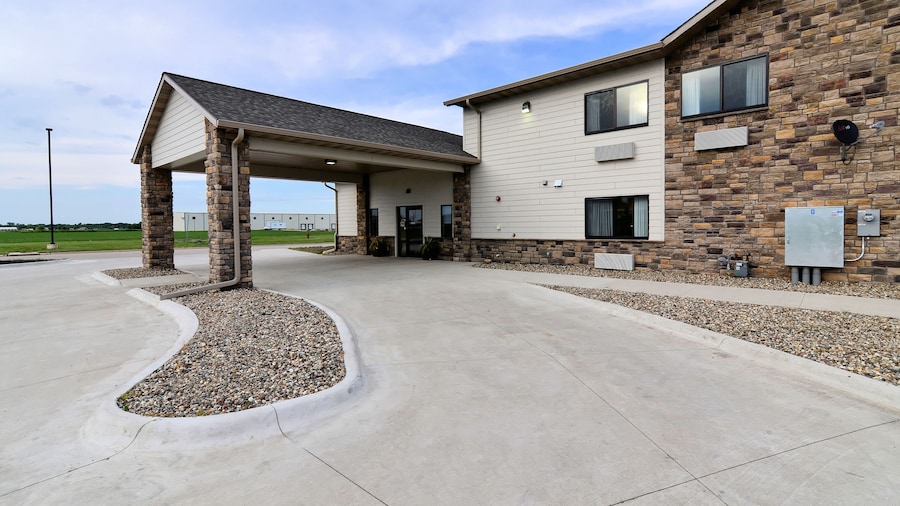 Cobblestone Inn & Suites - Monticello