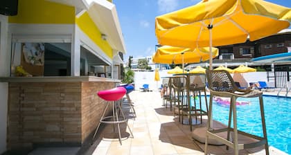 Sea CleoNapa Hotel