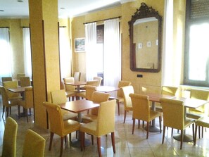 Bar (on property) - Hotel nuovo Suisse (Alassio)