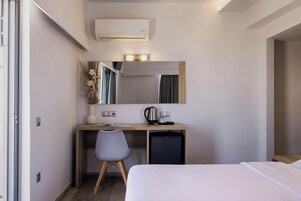 Minibar, in-room safe, desk, blackout curtains