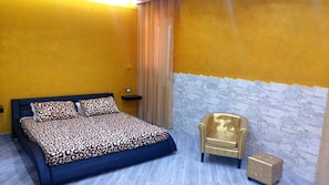 1 bedroom, memory-foam beds, minibar, in-room safe
