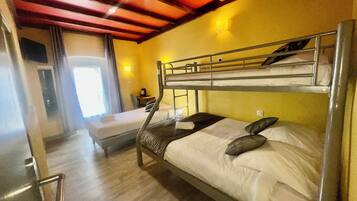 Literie de qualité supérieure, bureau, chambres insonorisées