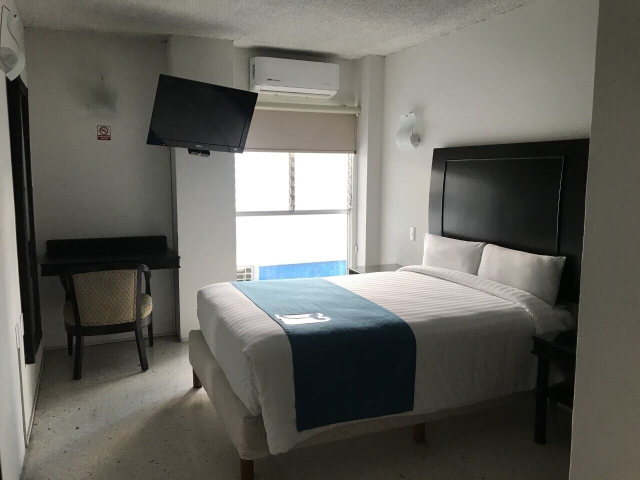 premium bedding, in-room safe, desk, free wifi