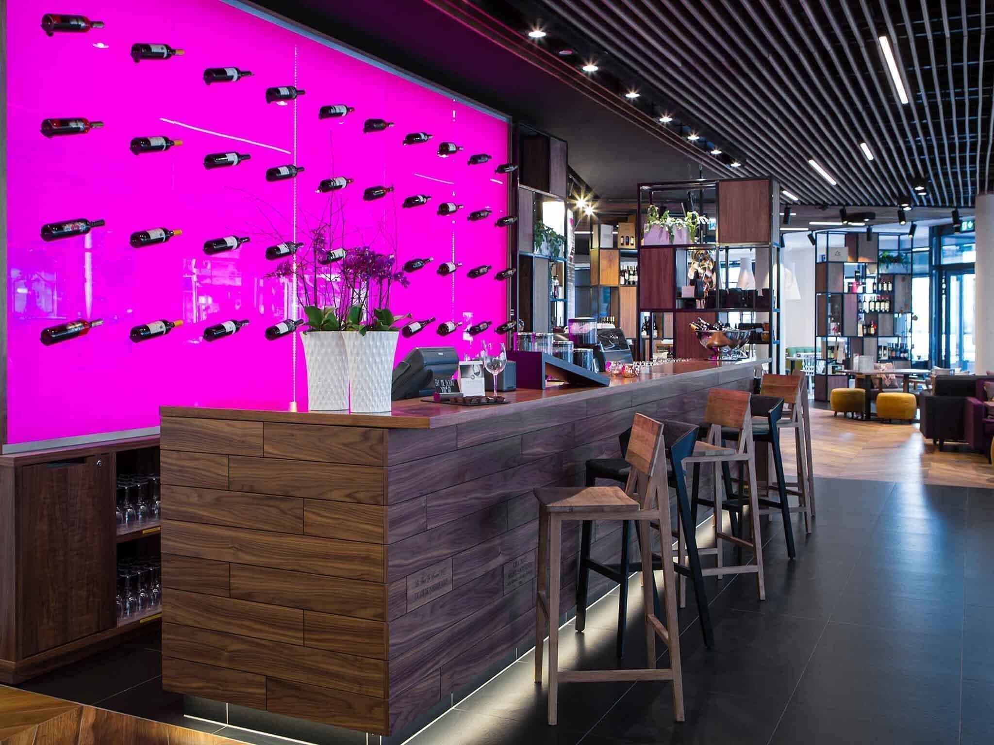 Bar (en el alojamiento)