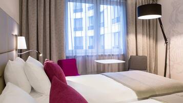 Classic Twin Room, 2 Twin Beds | Minibar, in-room safe, desk, blackout drapes