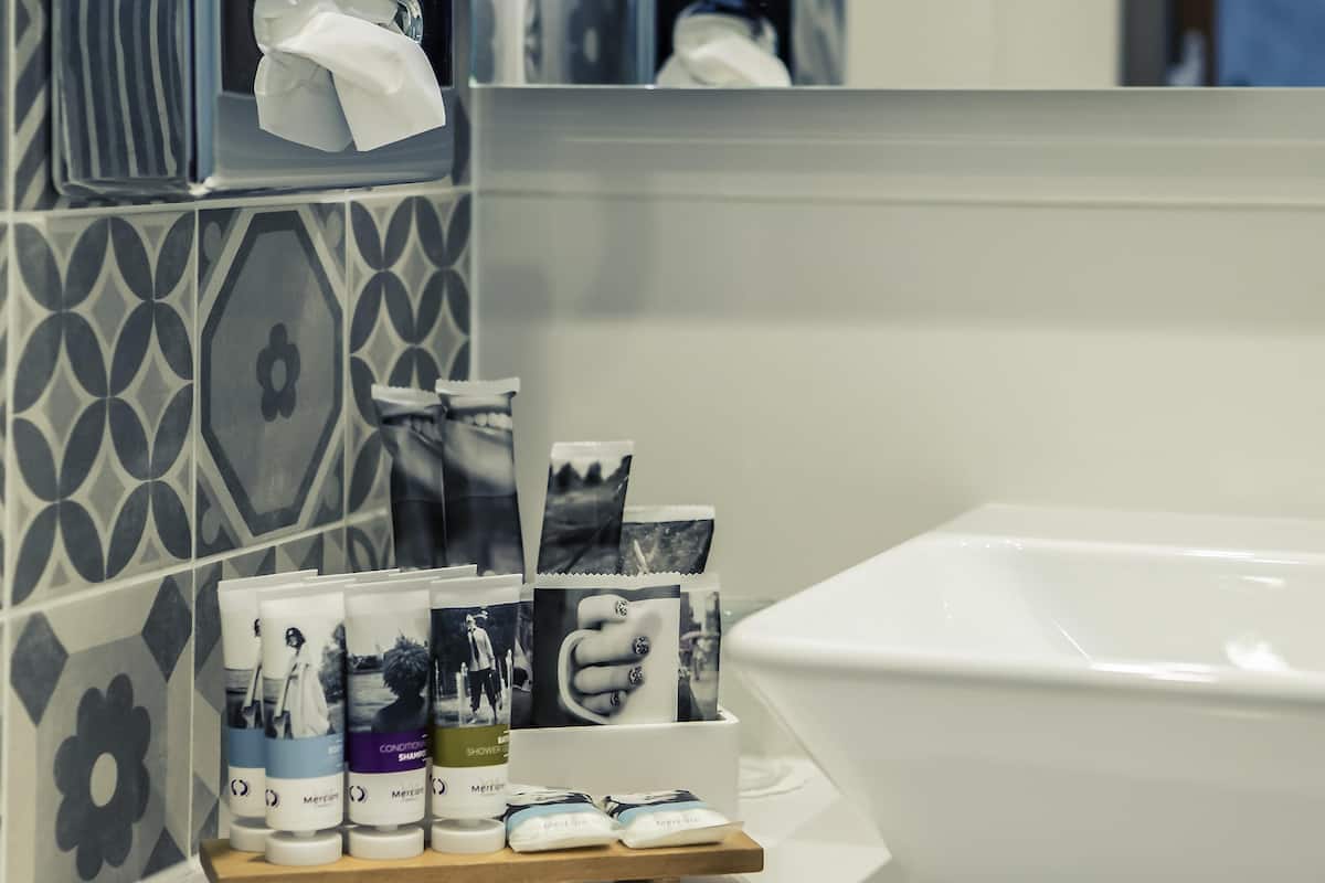 Junior Suite, 1 Double Bed with Sofa bed | Minibar, in-room safe, desk, blackout drapes