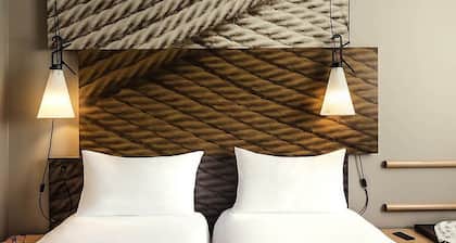 ibis Saint Quentin En Yvelines Velodrome