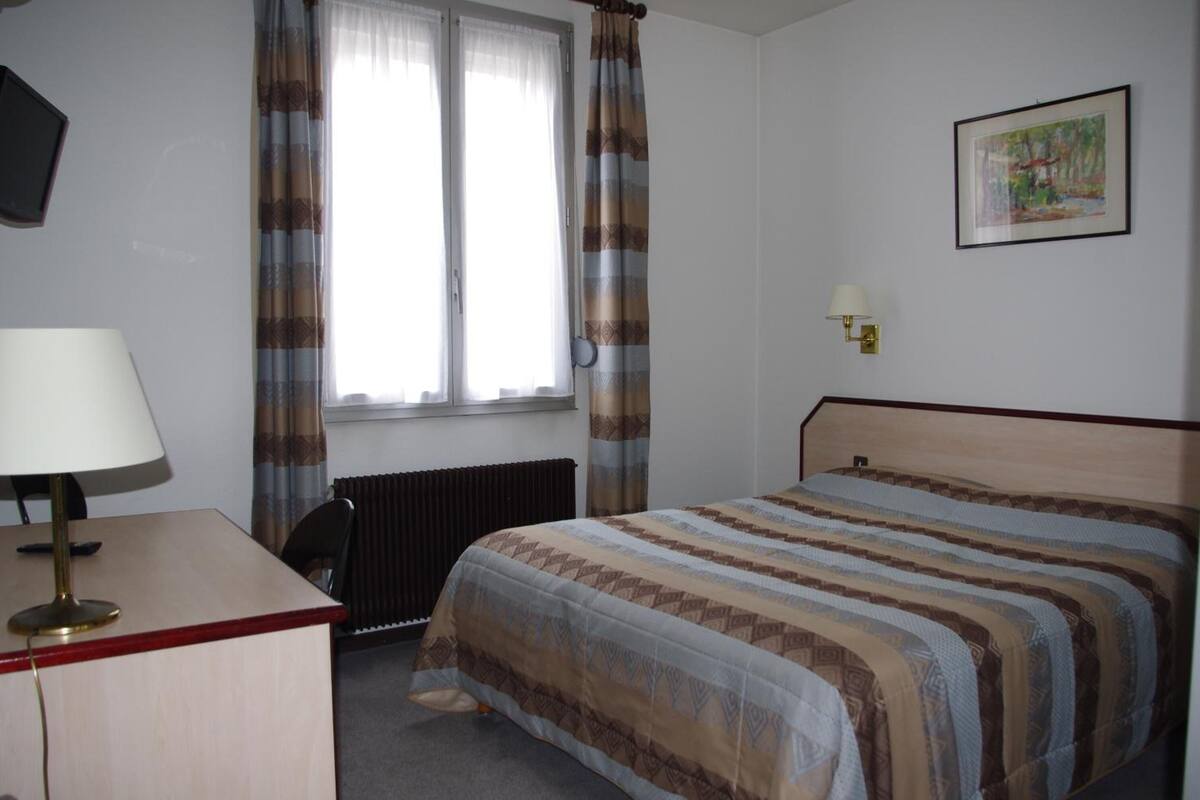 individually decorated, individually furnished, desk, blackout curtains