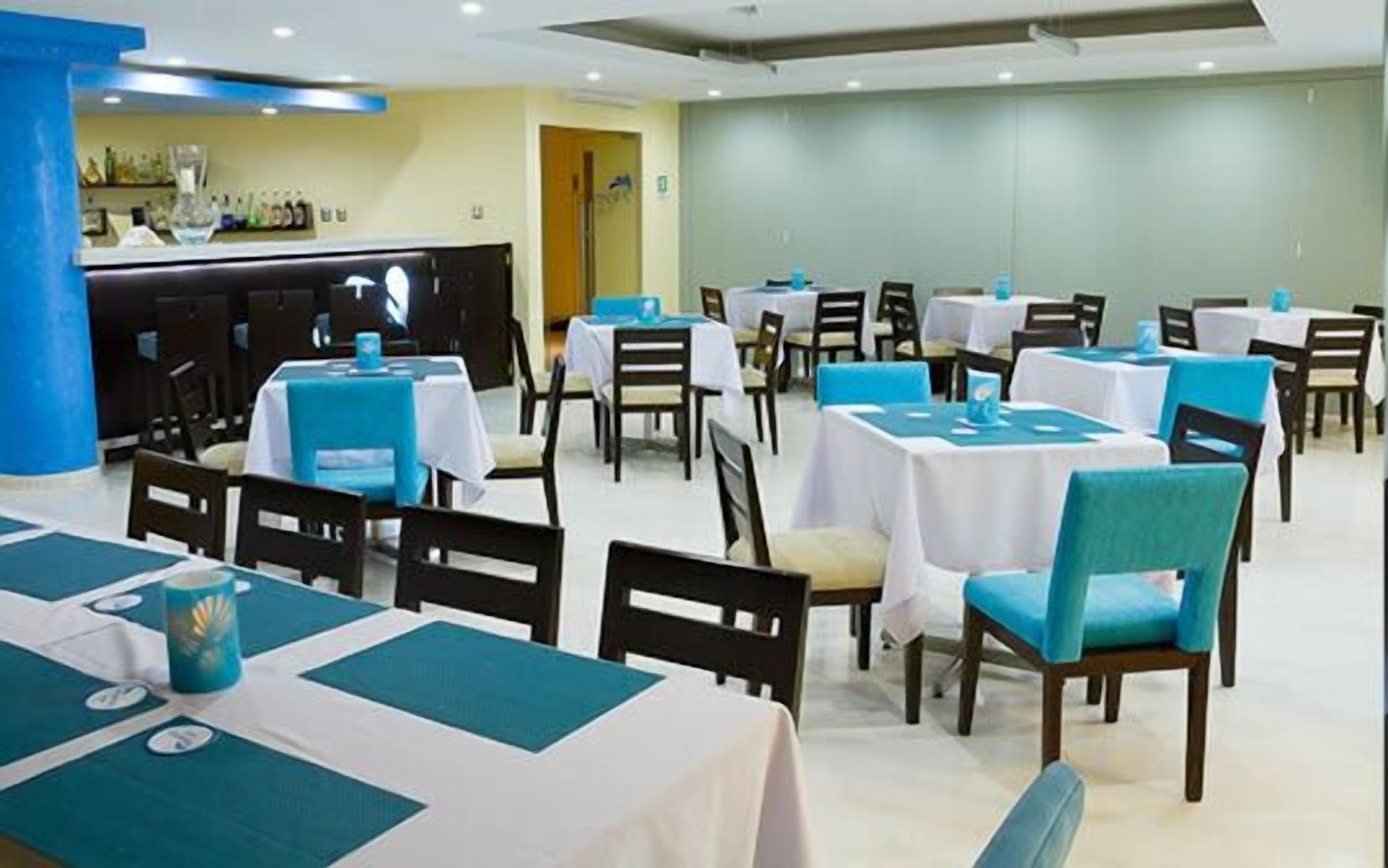 breakfast and dinner served