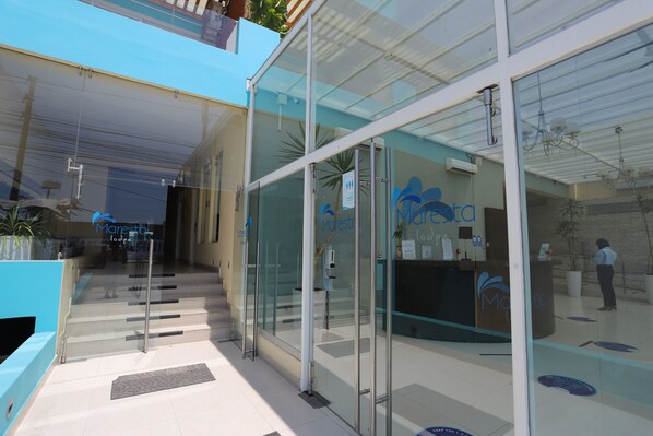 Property entrance - Hotel Maresta Lodge - Hotel Asociado Casa Andina (Nuevo Chimbote)