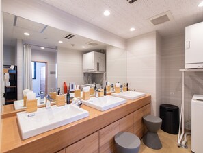 Cabin Capsule Room - Male Only | Bathroom - Tabist Hotel Smart Sleeps Oita Station (Oita)