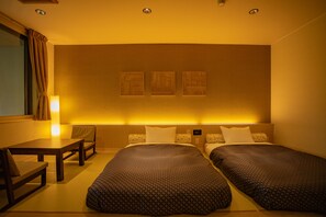 Western Room with Open-Air Bath, Non Smoking | In-room safe, desk, laptop workspace, bed sheets - Hanakagura (Higashikagura)