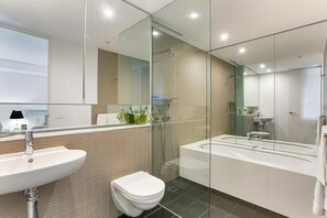 Bathroom - Stylish 1 Bedroom Apartment Camperdown (Camperdown)