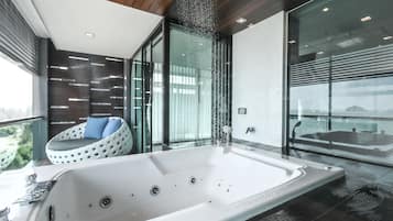 Sea View Suite Room | Pemandangan balkon