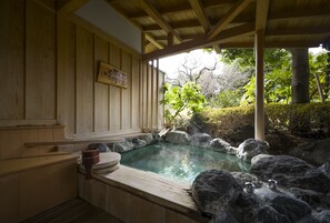 Habitación tradicional, para no fumadores (Yaraku Luxury Japanese Style) | Vista desde la habitación