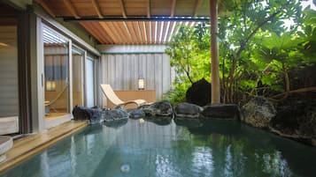 Yaraku Luxury Japanese Style Room with Open Air Bath [With Yamanshi Wine Lounge Access] | Bathroom | Combined shower/bathtub, free toiletries, hair dryer, slippers