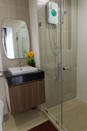 Superior-Zimmer, 1 Doppelbett | Dusche im Bad