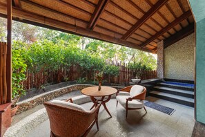 Superior Suite, 1 King Bed, Bathtub | Terrace/patio