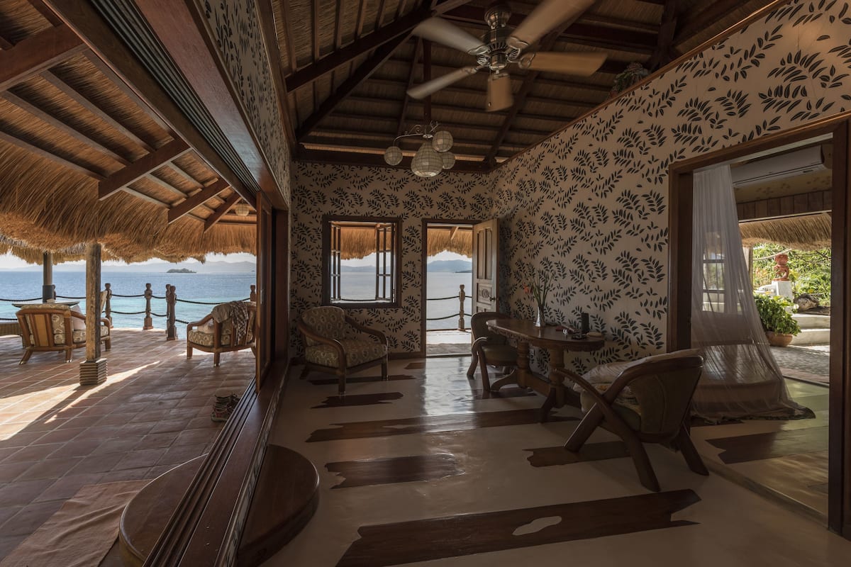 Suite luna di miele, 1 letto king, 2 bagni, vista oceano | Una cassaforte in camera, una scrivania, insonorizzazione