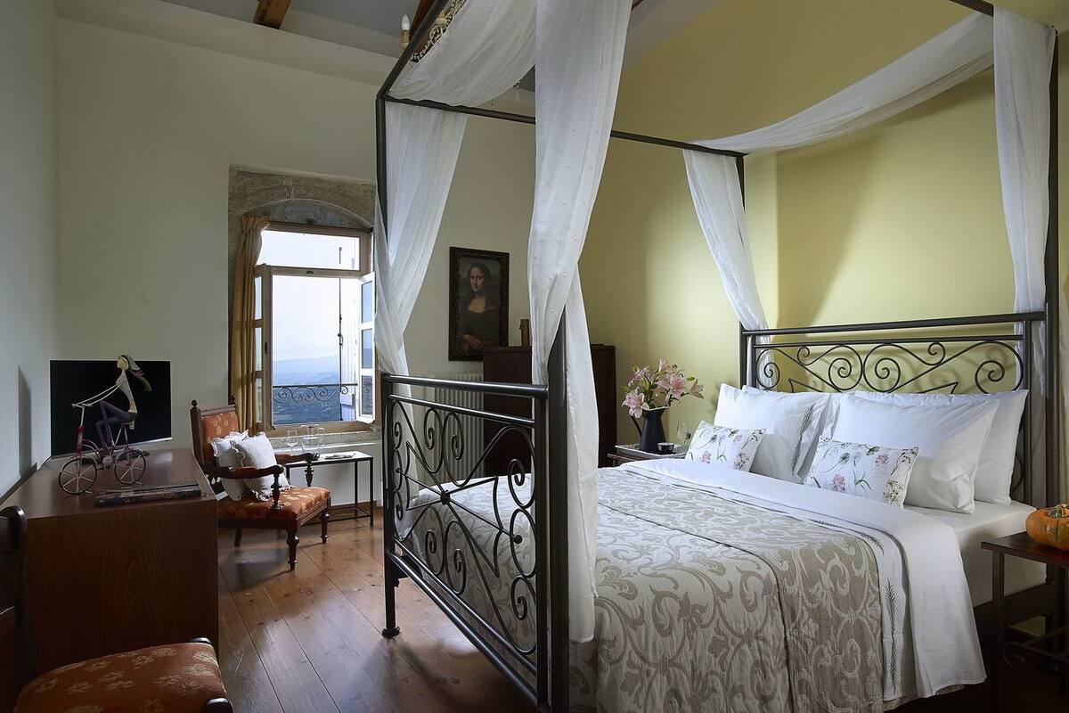 Double Room | Minibar, in-room safe, soundproofing, free cots/infant beds